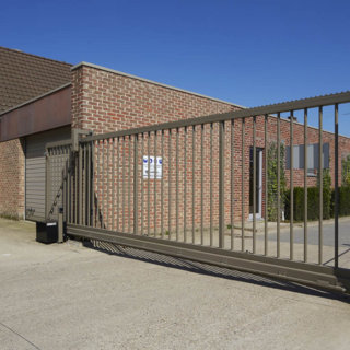 Schuifpoort industrie bruin